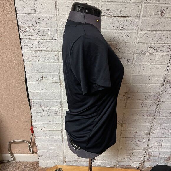 Under Armour Heat Gear Black V Neck Athletic Shirt Small - Picture 4 of 9